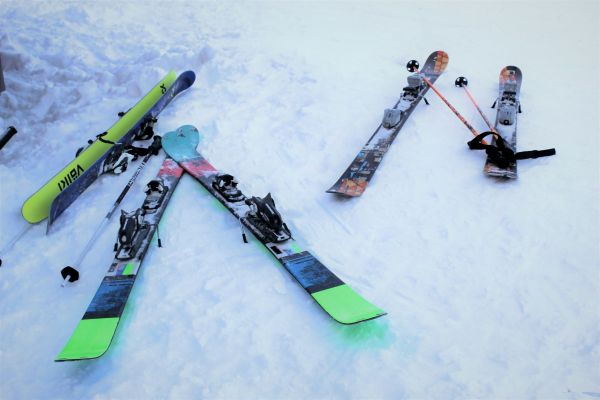 Découvrez les incontournables plateformes pour louer vos skis