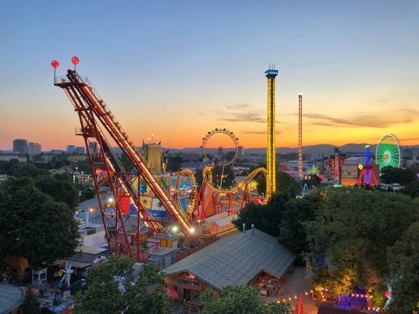 L'évolution captivante des parcs d'attractions à travers le temps